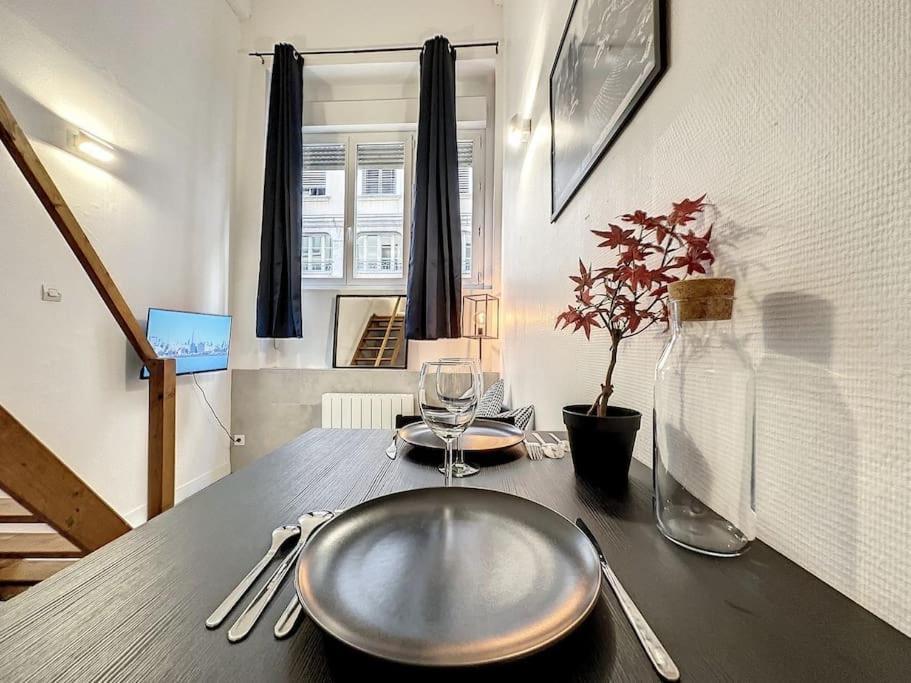 Ferienwohnung Cosy Appt Coeur De Lyon 1 Imbert Exterior foto